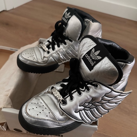 Adidas Originals JS Wing Sneakers - Picture 15 of 15